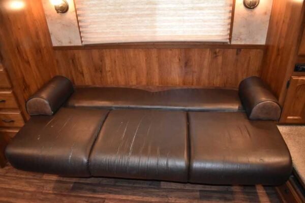 2013 Lakota Charger 8411LQ 4 Horse Trailer with 13' Short Wall - Image 16