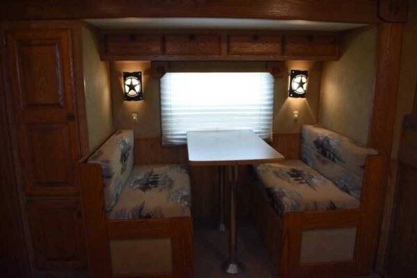 2007 American Spirit 8410GLQ 4 Horse Trailer with 10' Short Wall - Image 17