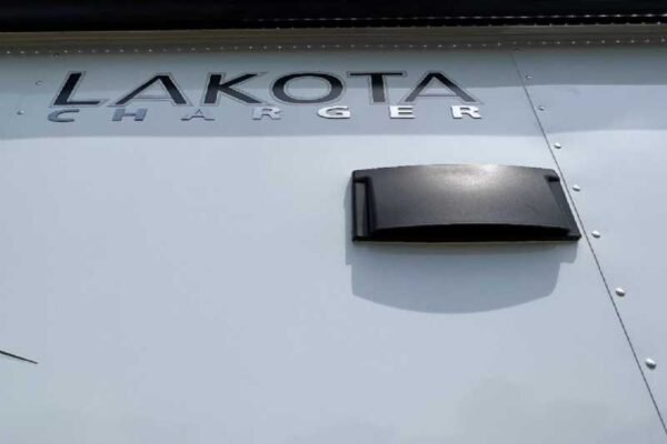 2024 Lakota Charger LE81413SR Stock Trailer with 13' Short Wall - Image 4