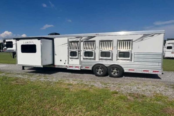 2024 Lakota Charger 8411RKGLQ 4 Horse Trailer with 11' Short Wall - Image 2