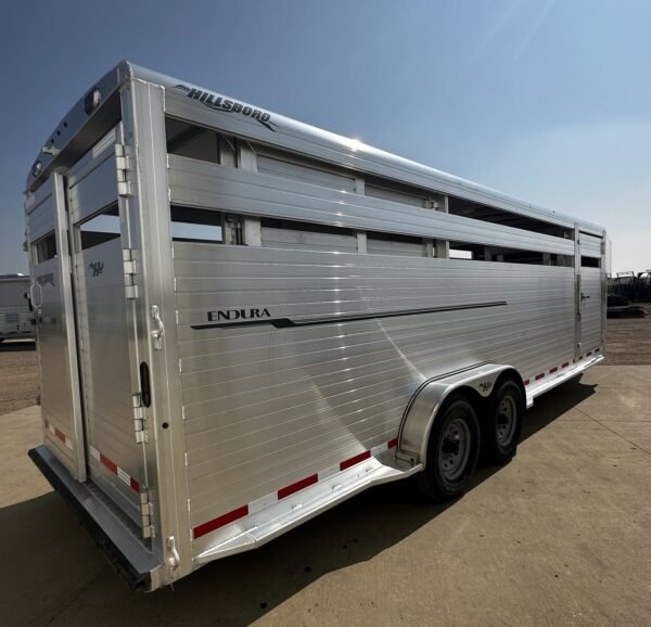 New 2024 Hillsboro 24' Livestock Trailer - Three Compartments - Image 12