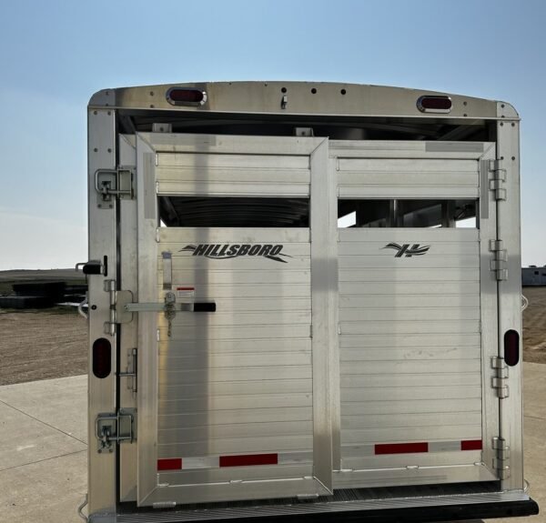 New 2024 Hillsboro 24' Livestock Trailer - Three Compartments - Image 11