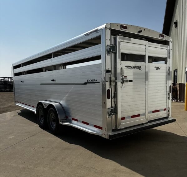 New 2024 Hillsboro 24' Livestock Trailer - Three Compartments - Image 16