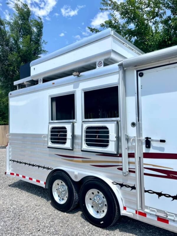 2005 Bloomer 4h Lq/Side Reverse Load/Full Rear Tack - Image 46