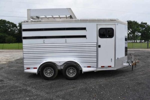 2012 CM 3HBP 3 Horse Trailer - Image 13