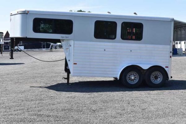 2014 Sundowner 2 Horse Gooseneck Trailer - Image 10