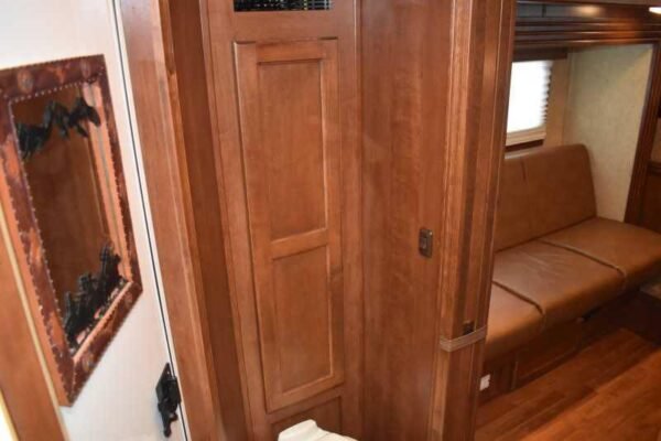2014 Shadow 7208GLQ 2 Horse Trailer with 8' Short Wall - Image 20