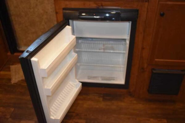 2020 Lakota Colt 8209SO 2 Horse Trailer with 9' Short Wall - Image 34