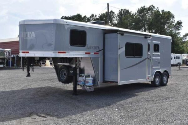 2020 Lakota Colt 8209SO 2 Horse Trailer with 9' Short Wall - Image 9