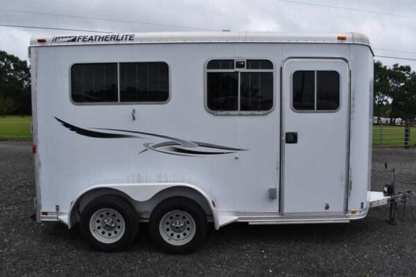 2003 Featherlite 2HST 2 Horse Trailer - Image 9