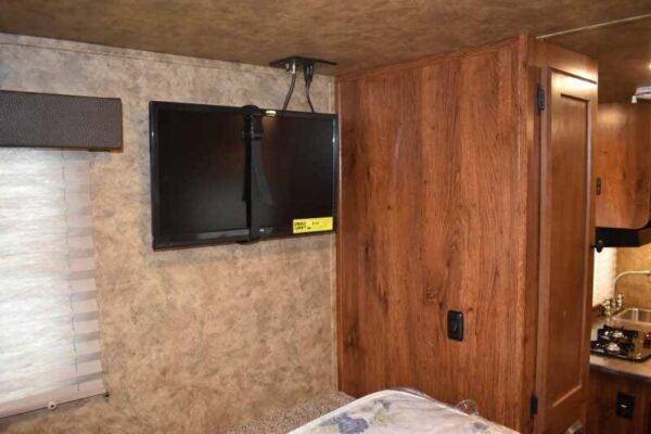 2020 Lakota Colt 8209SO 2 Horse Trailer with 9' Short Wall - Image 29