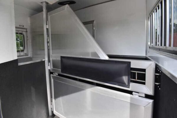 2020 Lakota Colt 8209SO 2 Horse Trailer with 9' Short Wall - Image 18