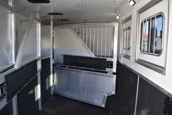 2015 Lakota 8411GLQ 4 Horse Trailer with 11' Short Wall - Image 25