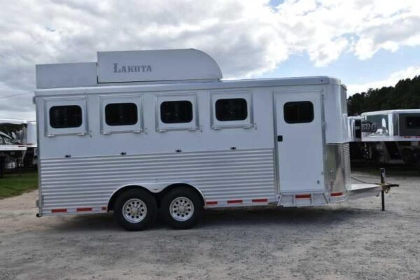 2018 Lakota 84HBPSL 4 Horse Trailer with 2' Short Wall - Image 2