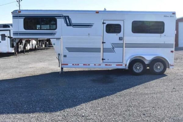 Used 1998 Silver Star 2HGN 2 Horse Trailer with 6' Short Wall - Image 4