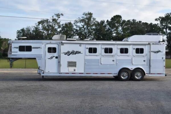 2006 Platinum 8410LQ 4 Horse Trailer with 9' Short Wall - Image 2