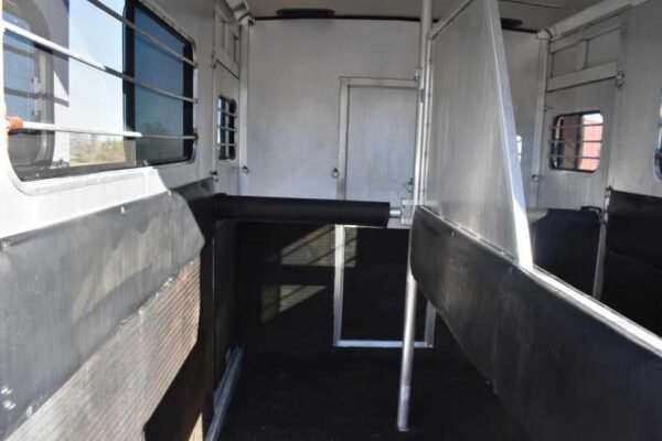 Used 1998 Silver Star 2HGN 2 Horse Trailer with 6' Short Wall - Image 12