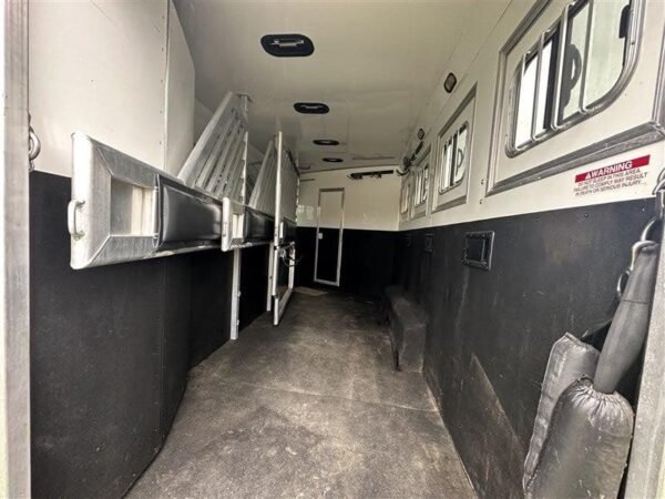 2014 Lakota Bighorn 8416, Generator, Couch, Dinette 17’ Shortwall, 4 Horse Trailer, 12' Slide. - Image 5