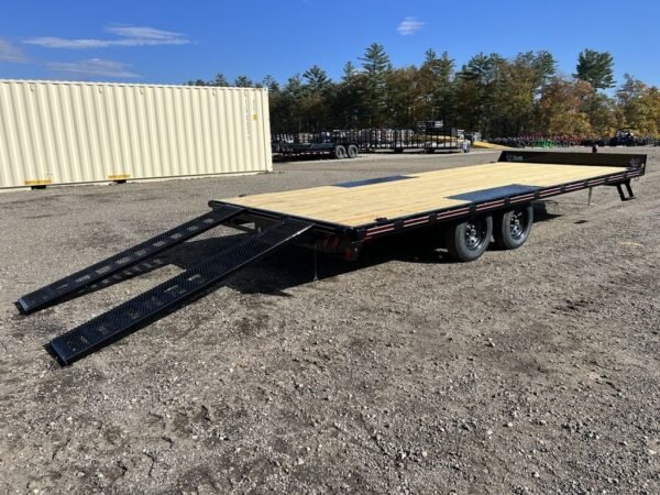 2024 Diamond C 8.5x20 7K Deckover Trailer w/Slide-In Ramps - Image 12