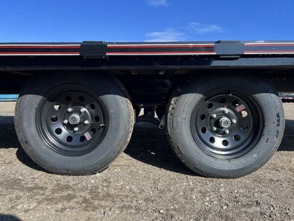 2024 Diamond C 8.5x20 7K Deckover Trailer w/Slide-In Ramps - Image 15