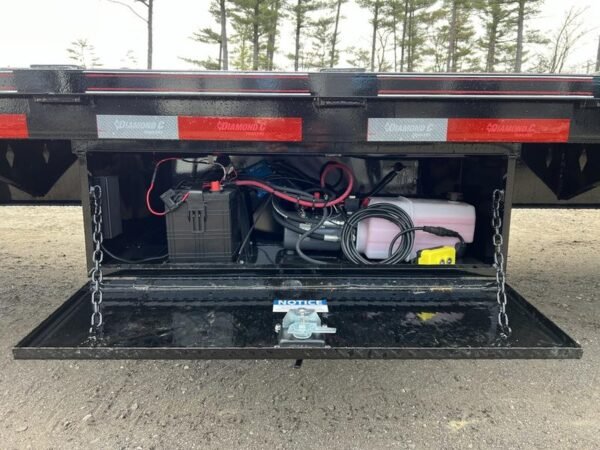 2024 Diamond C 8.5x35 25K Gooseneck Equipment Trailer w/Spare Mount - Image 14