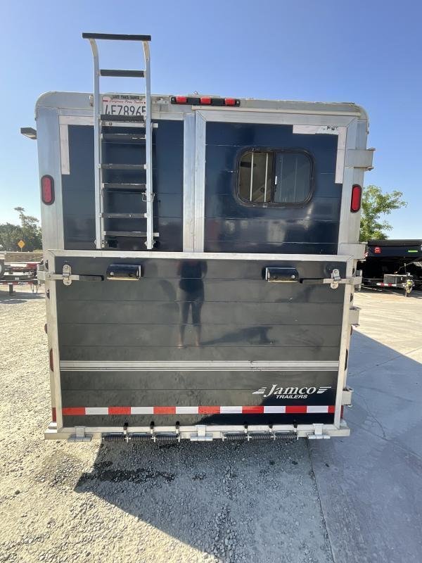 2005 Jamco 4 Horse Gooseneck Trailer - Image 7