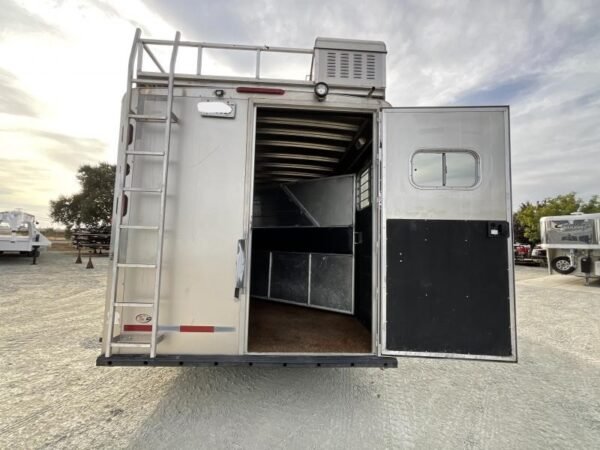 2014 Logan Coach RAZ4GNHDLQ 40' 4 horse Razor GN Horse Trailer**WITH WALK IN CLOSET** - Image 6